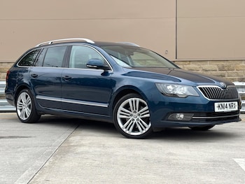 Used Skoda Superb 2014 for sale - 75622795: Photo