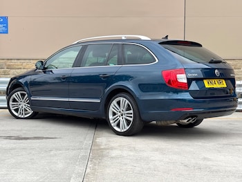 Used Skoda Superb 2014 for sale - 75622795: Photo