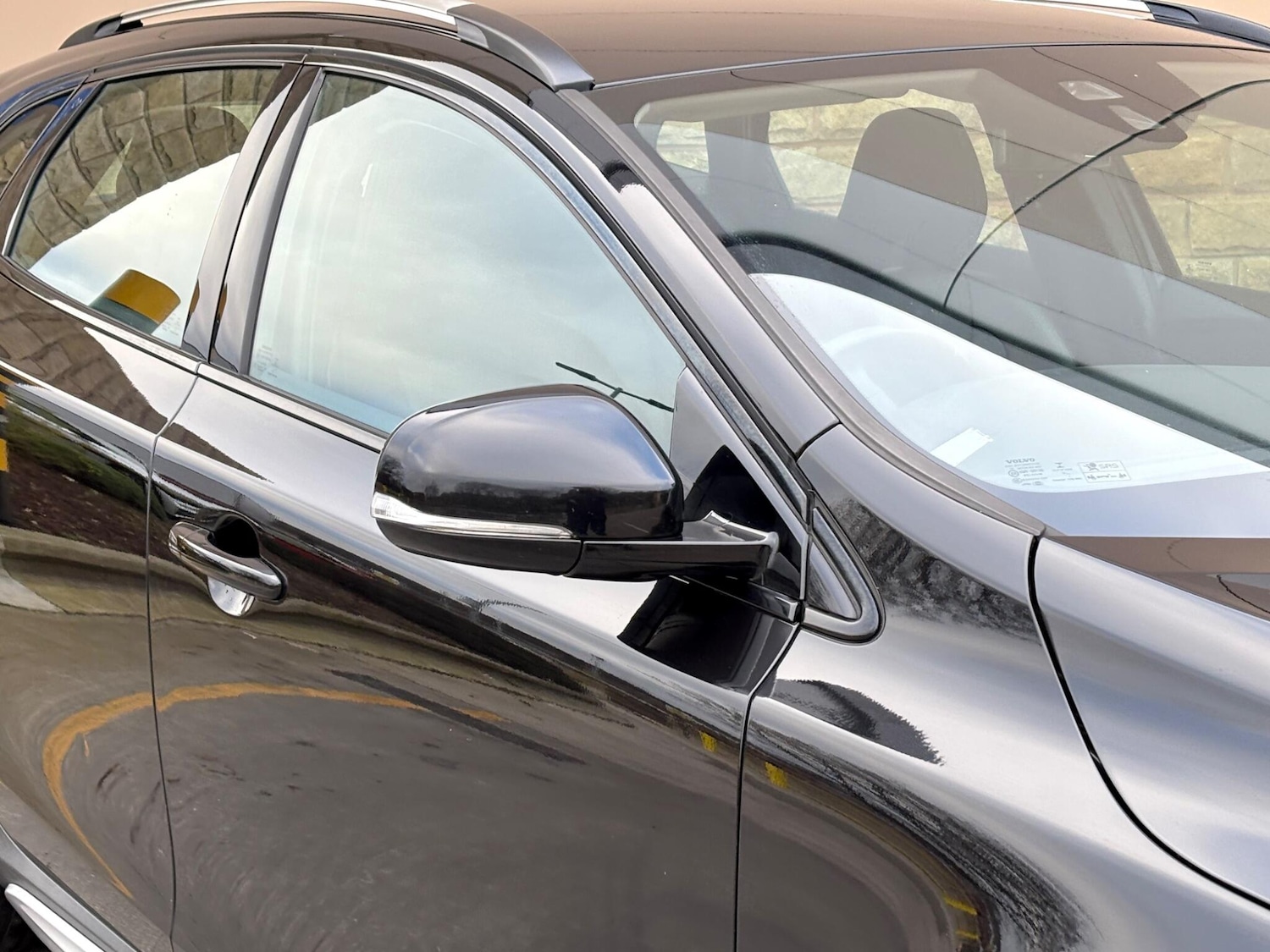 Used Volvo V40 2017 for sale - 77098078: Photo 32