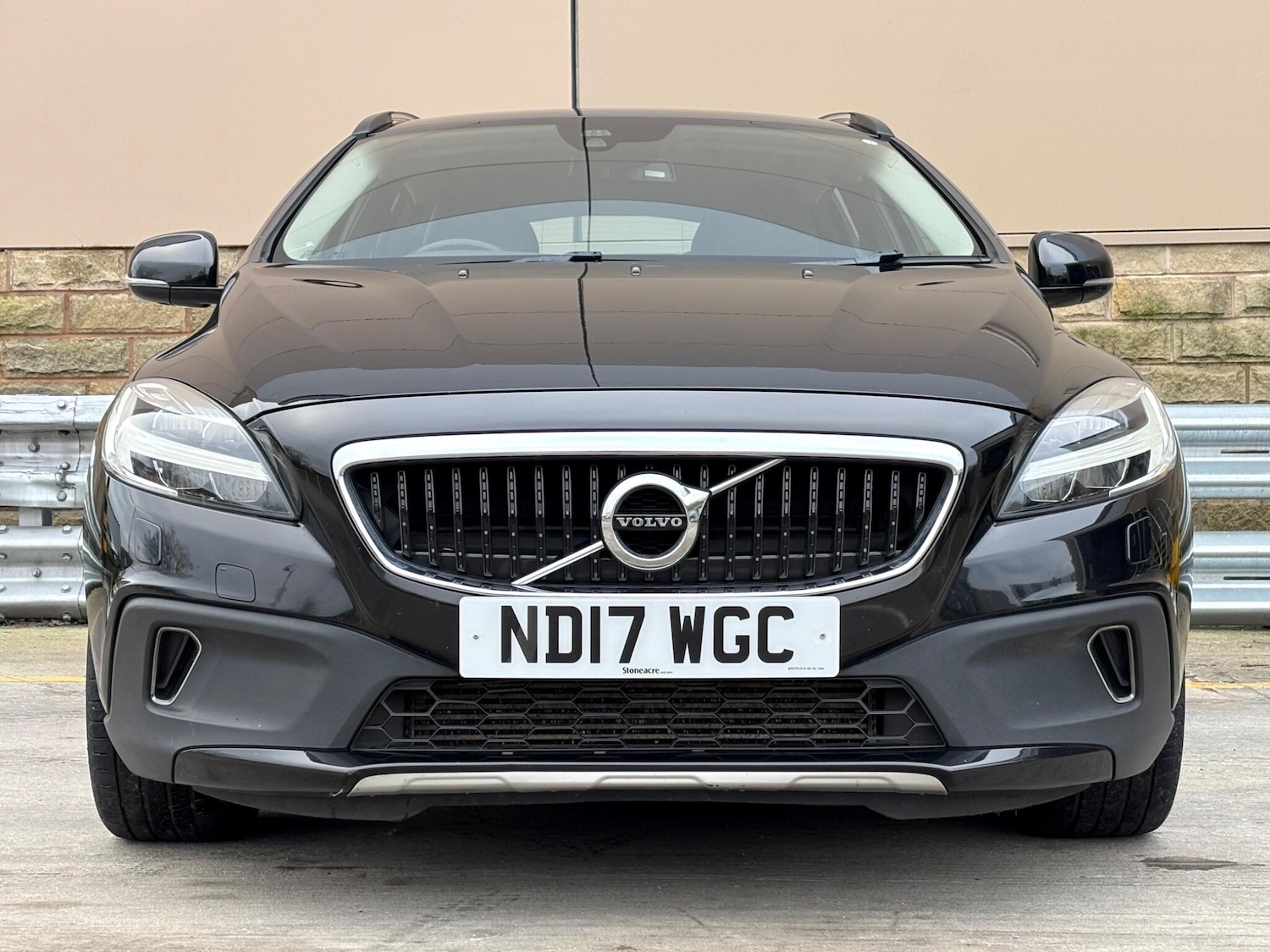 Used Volvo V40 2017 for sale - 77098078: Photo 6