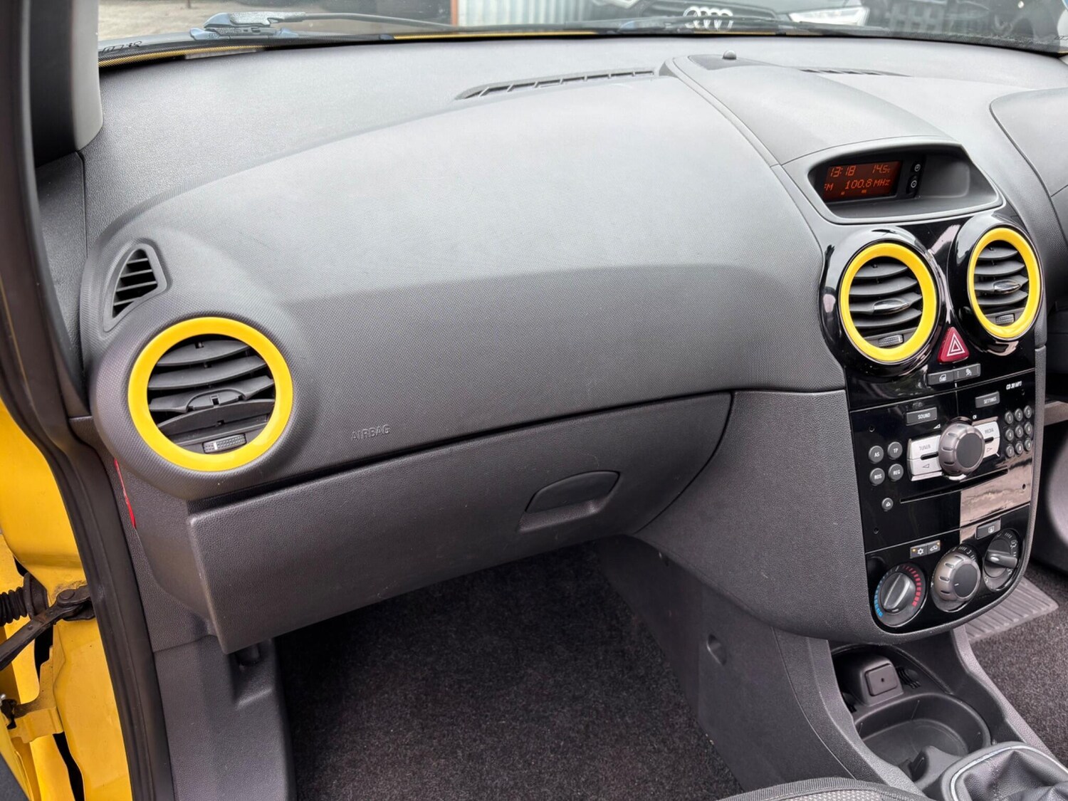 Used Vauxhall Corsa 2013 for sale - 76295233: Photo 57