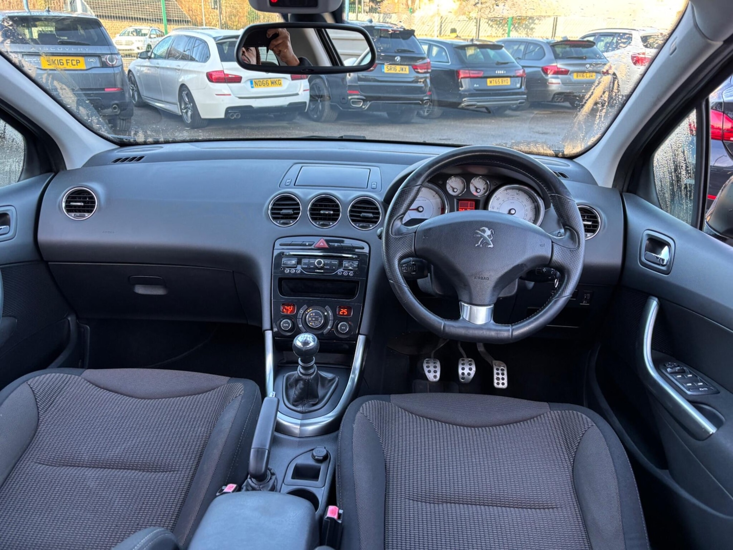 Used Peugeot 308 2013 for sale - 76936323: Photo 14