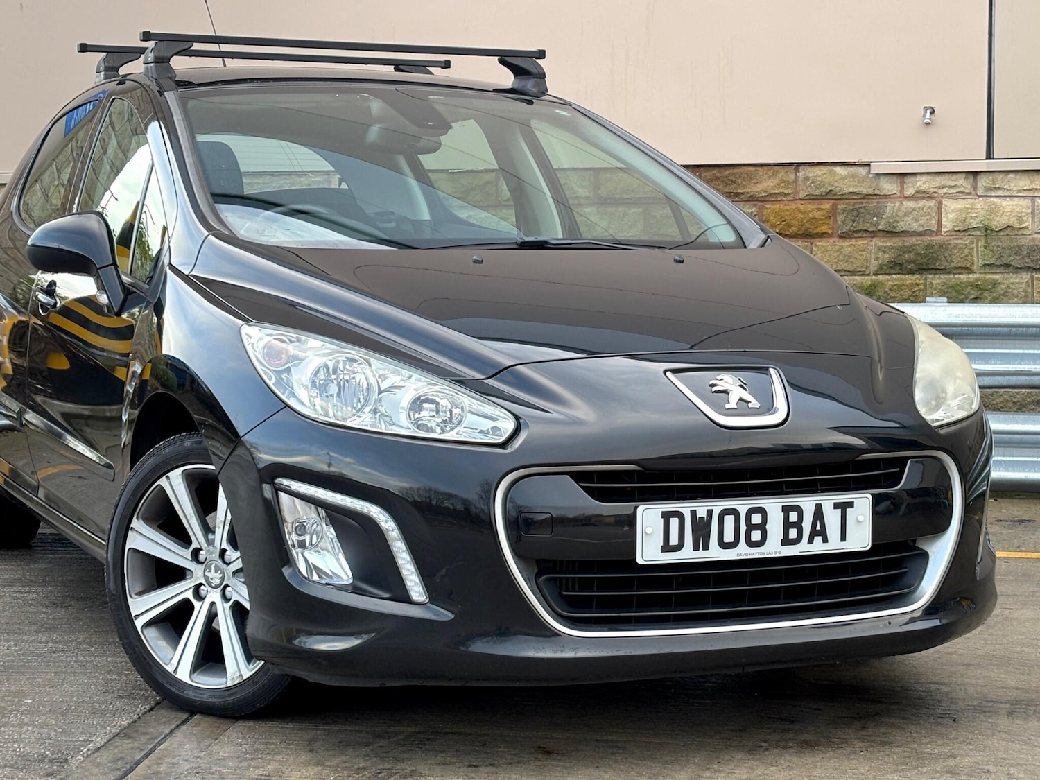 Used Peugeot 308 2013 for sale - 76936323: Photo 25