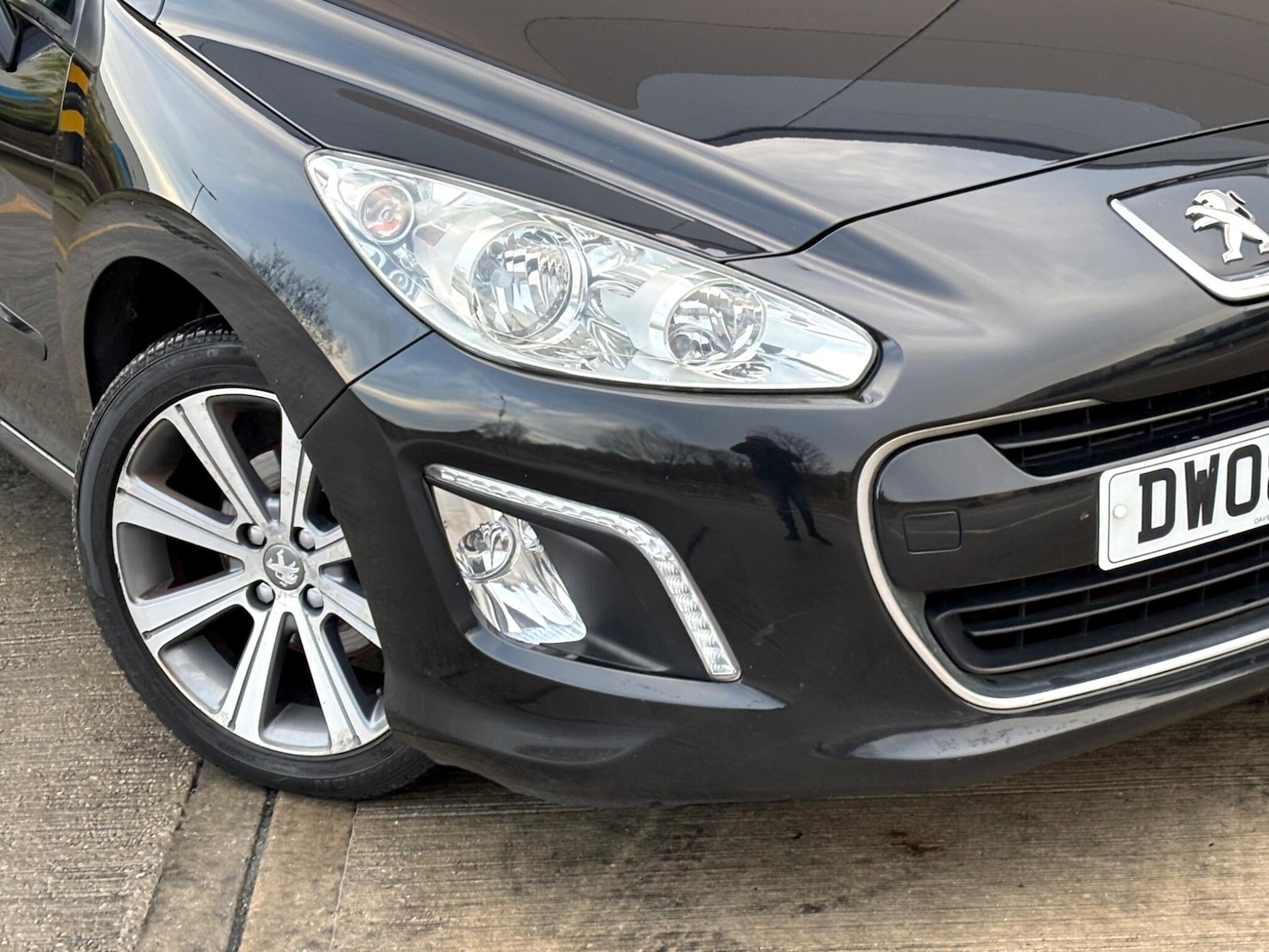 Used Peugeot 308 2013 for sale - 76936323: Photo 27