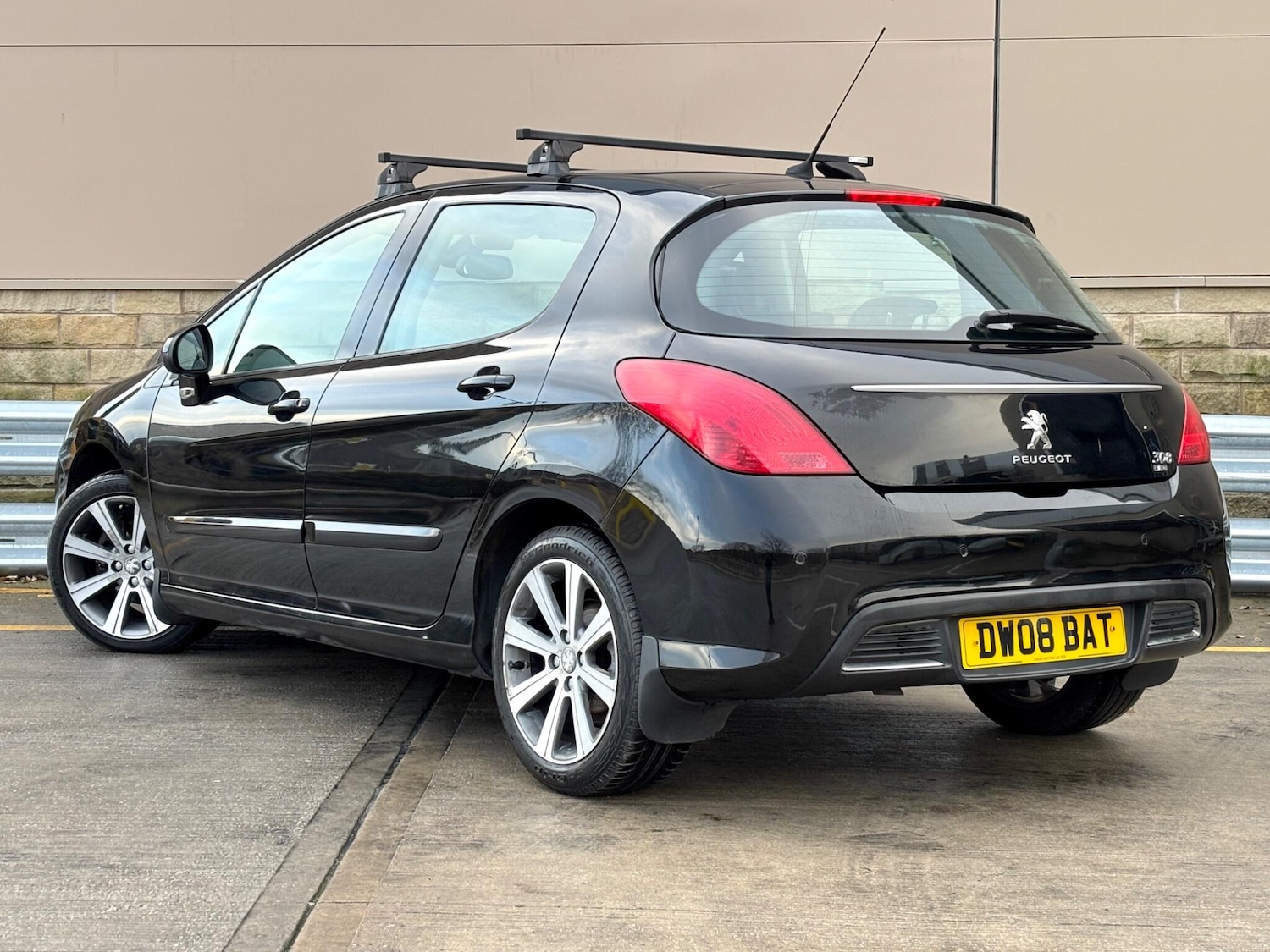 Used Peugeot 308 2013 for sale - 76936323: Photo 3