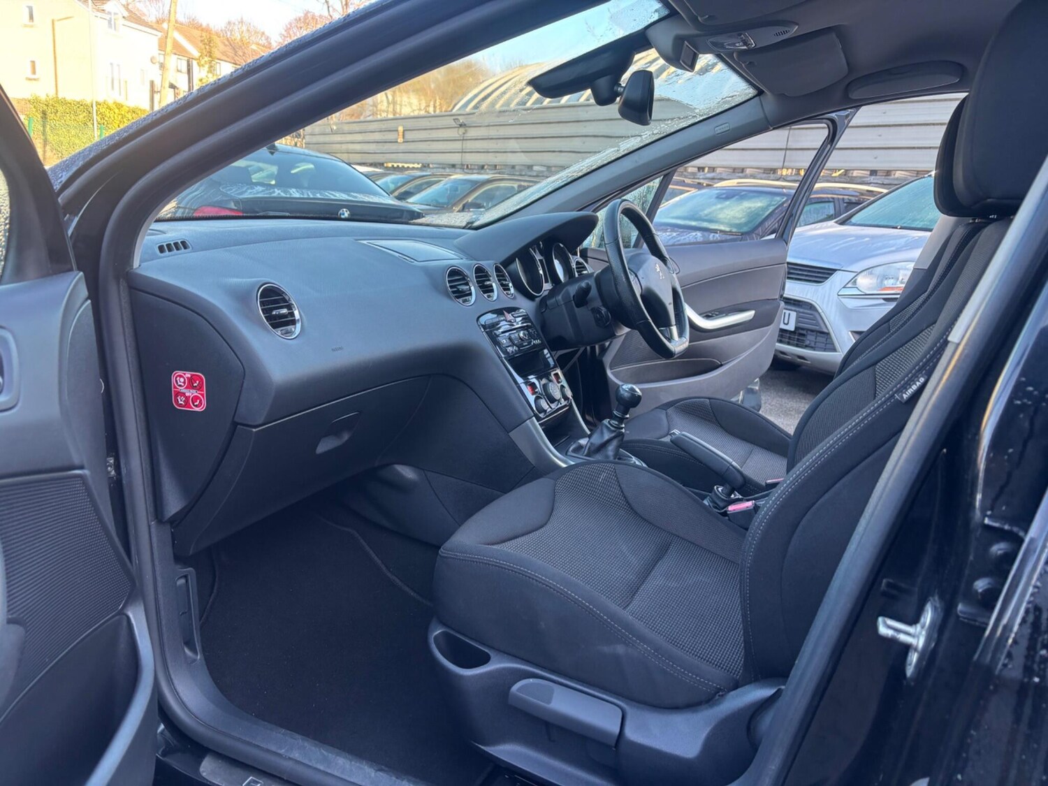 Used Peugeot 308 2013 for sale - 76936323: Photo 39