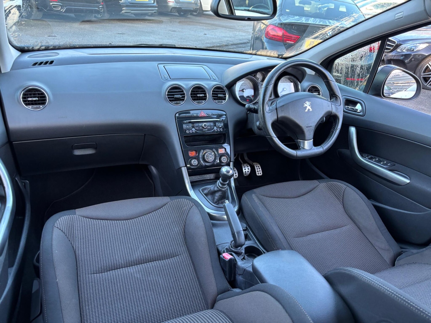 Used Peugeot 308 2013 for sale - 76936323: Photo 40