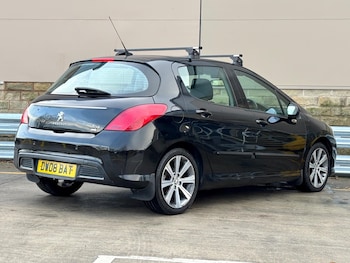 Used Peugeot 308 2013 for sale - 76936323: Photo