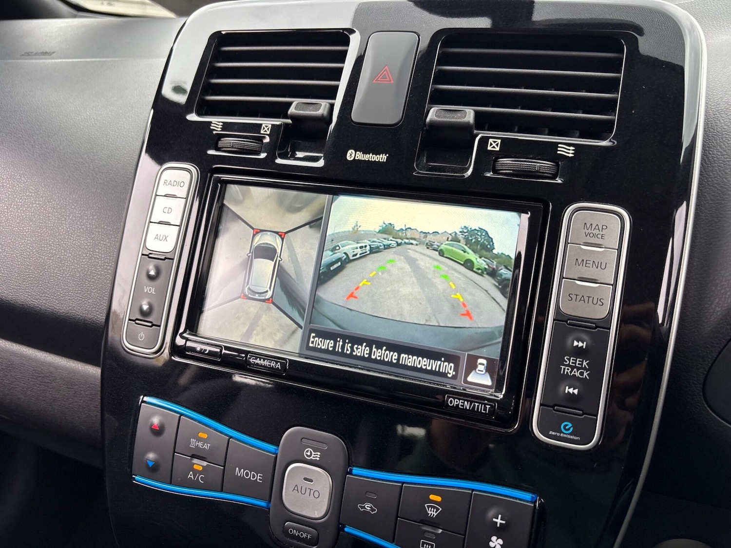 Used Nissan Leaf 2015 for sale - 76109300: Photo 15