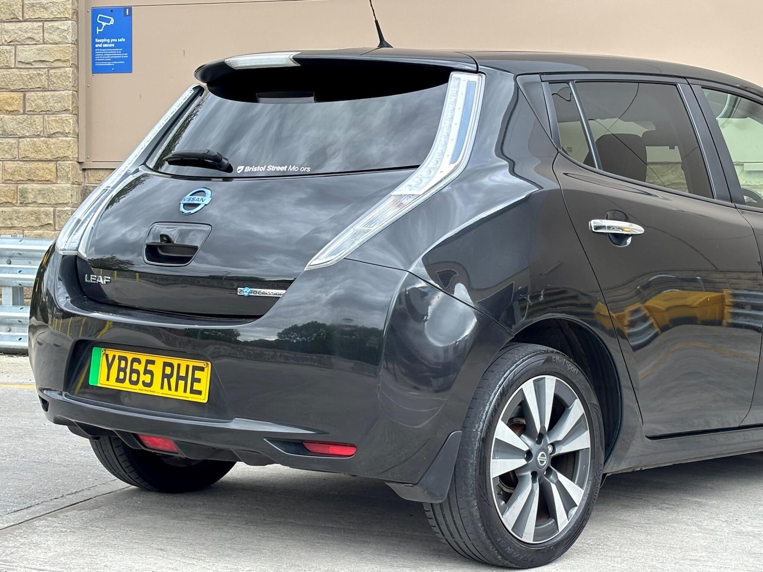 Used Nissan Leaf 2015 for sale - 76109300: Photo 35