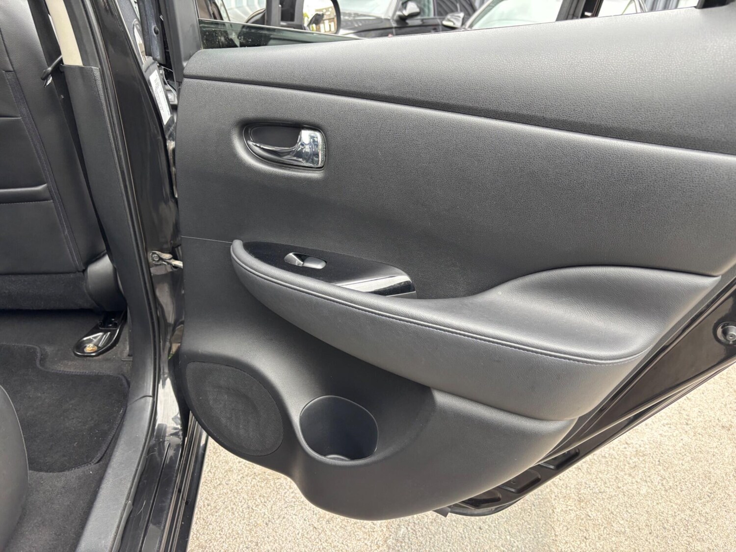 Used Nissan Leaf 2015 for sale - 76109300: Photo 76