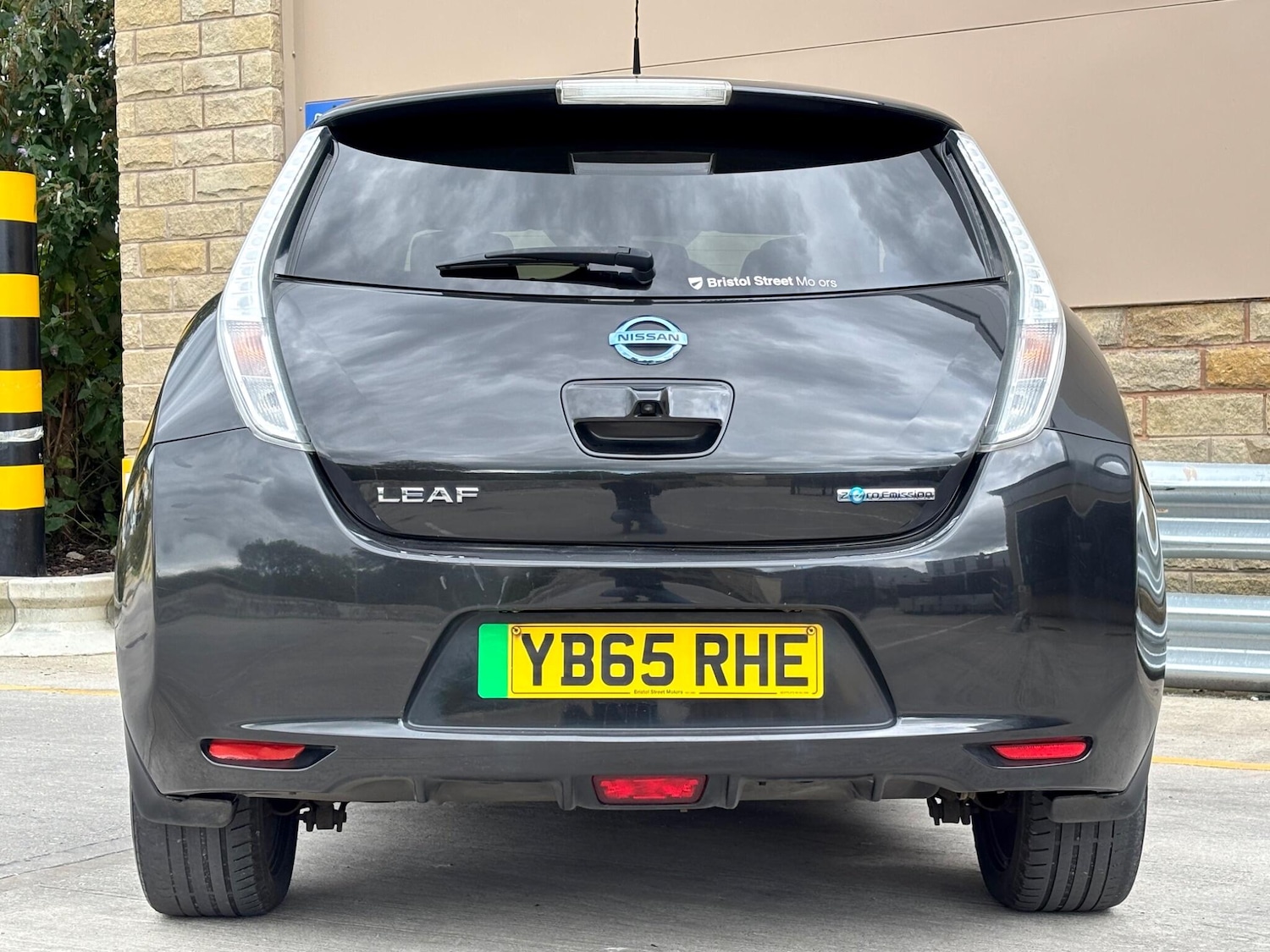 Used Nissan Leaf 2015 for sale - 76109300: Photo 8