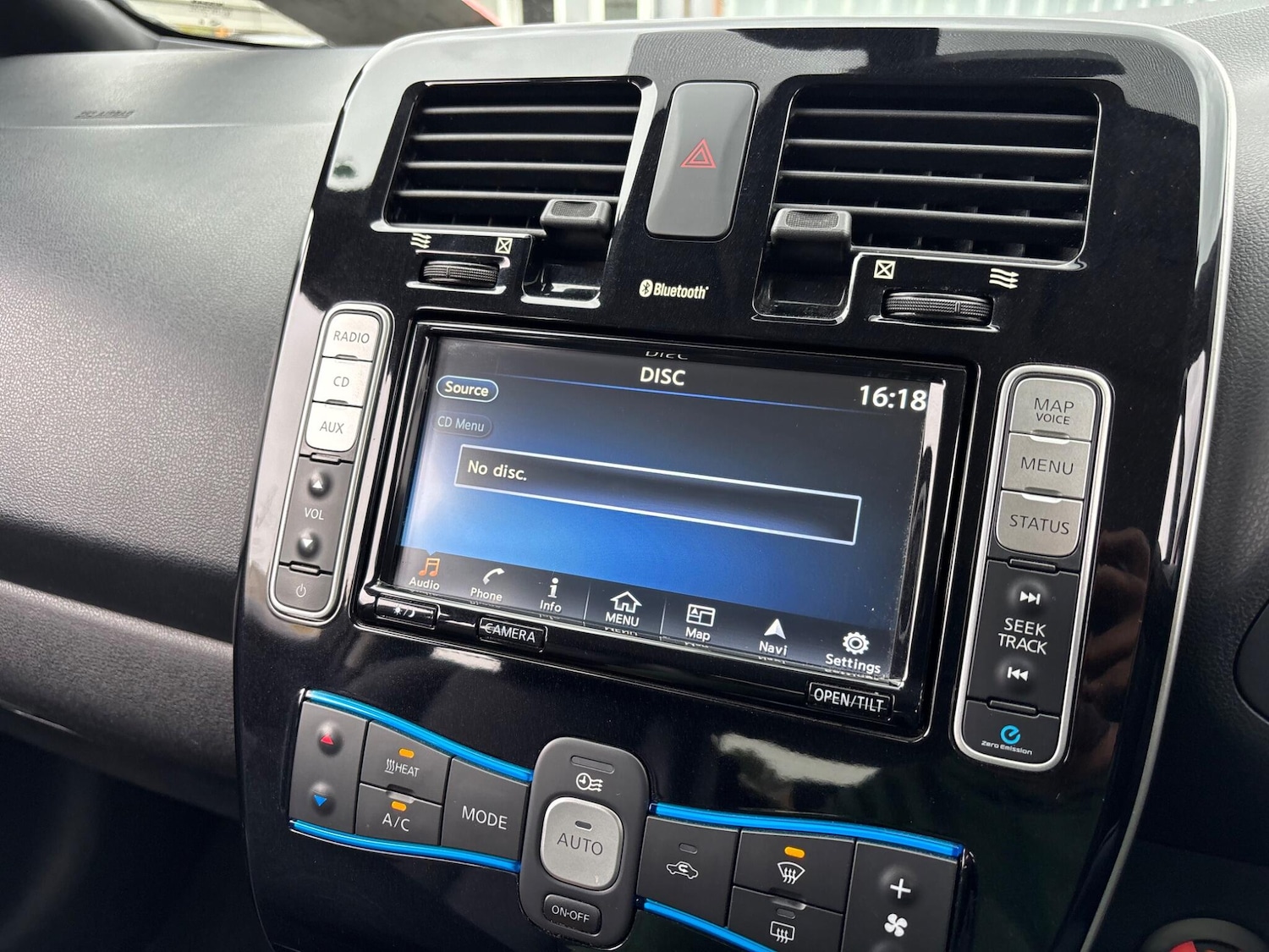 Used Nissan Leaf 2015 for sale - 76109300: Photo 81