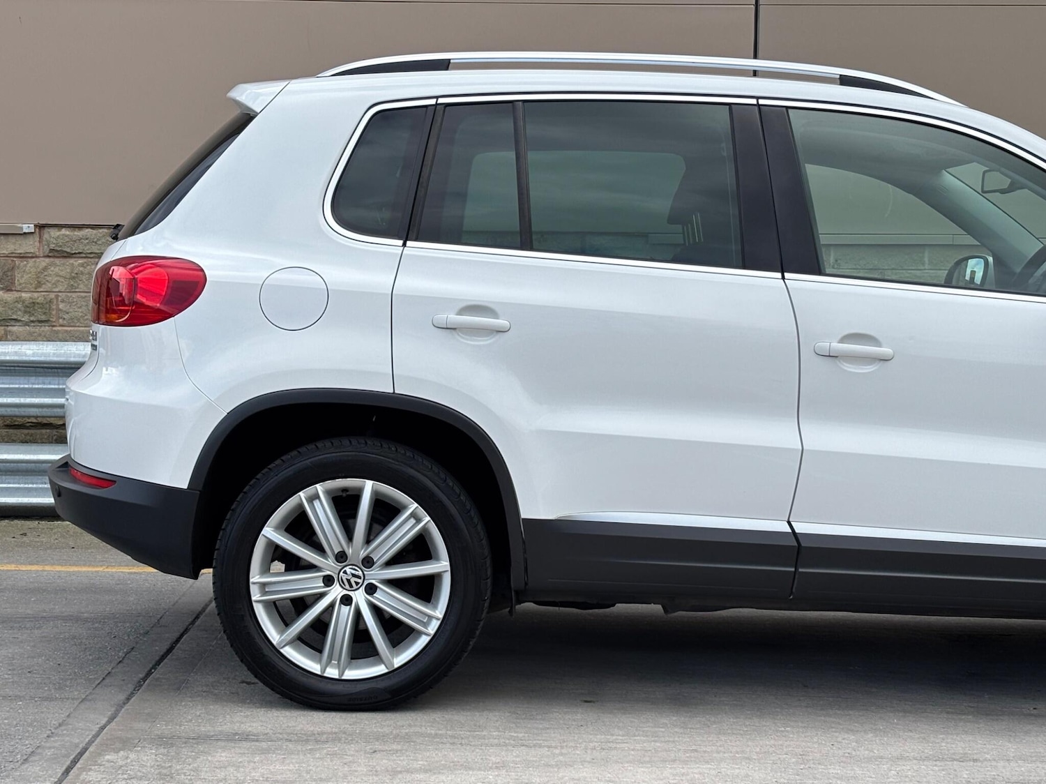 Used Volkswagen Tiguan for sale - 78127970: Photo 34