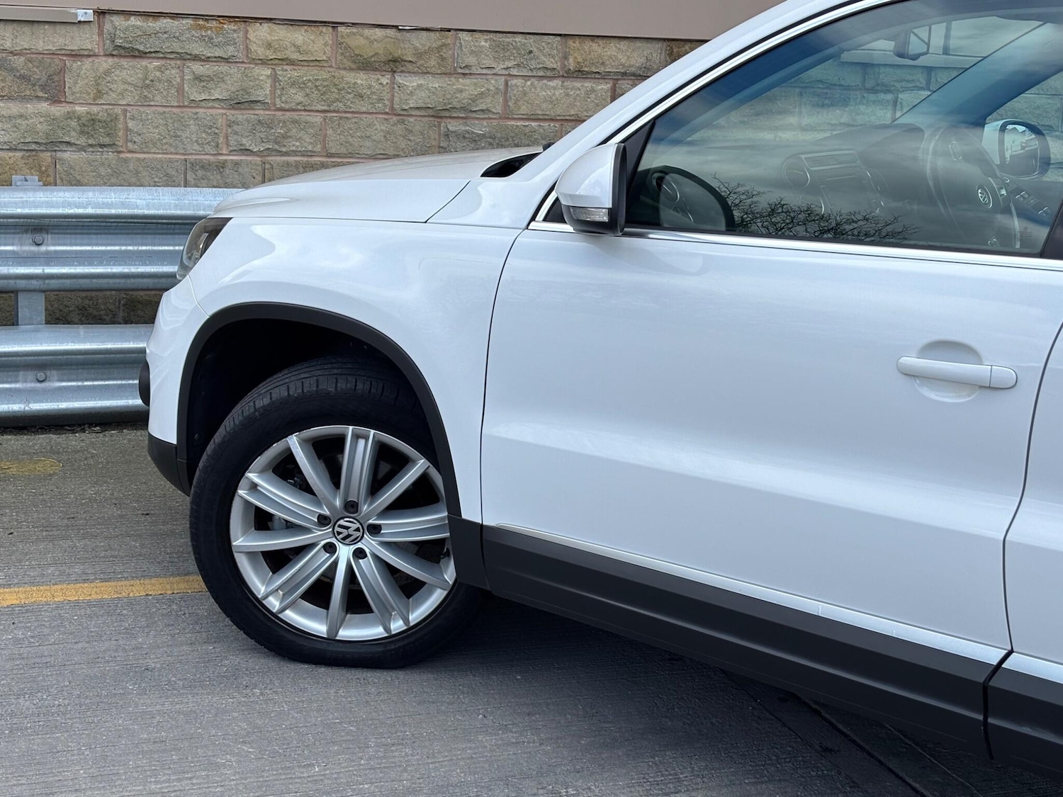 Used Volkswagen Tiguan for sale - 78127970: Photo 41