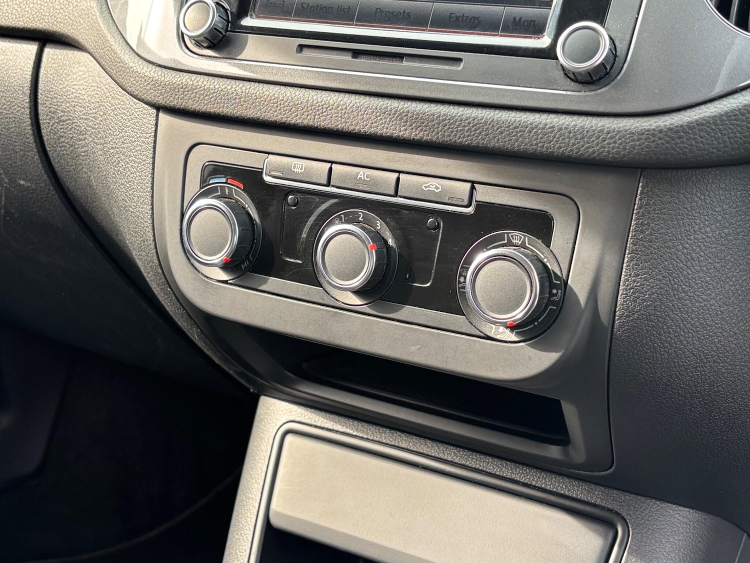 Used Volkswagen Tiguan for sale - 78127970: Photo 50