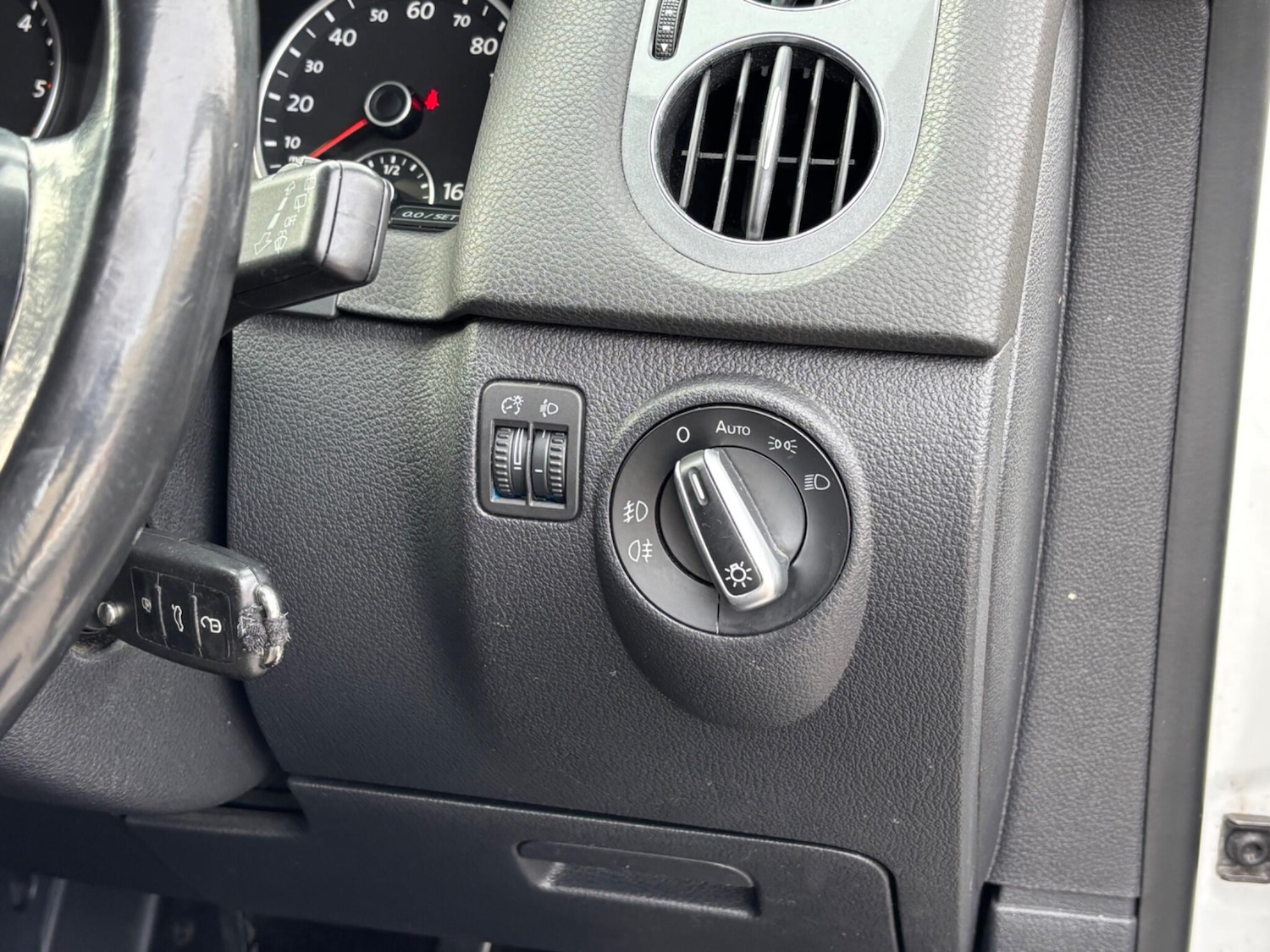 Used Volkswagen Tiguan for sale - 78127970: Photo 63