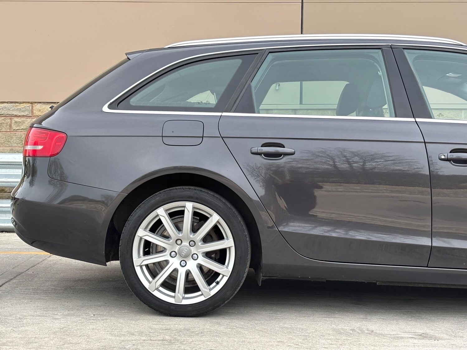 Vehicle 29