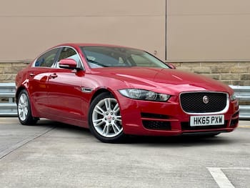 Used Jaguar XE 2015 for sale - 79861036: Photo