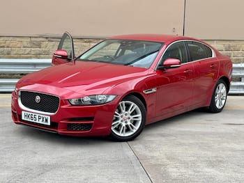 Used Jaguar XE 2015 for sale - 79861036: Photo