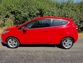 Used Ford Fiesta 2011 for sale - 79010695: Photo