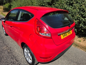 Used Ford Fiesta 2011 for sale - 79010695: Photo