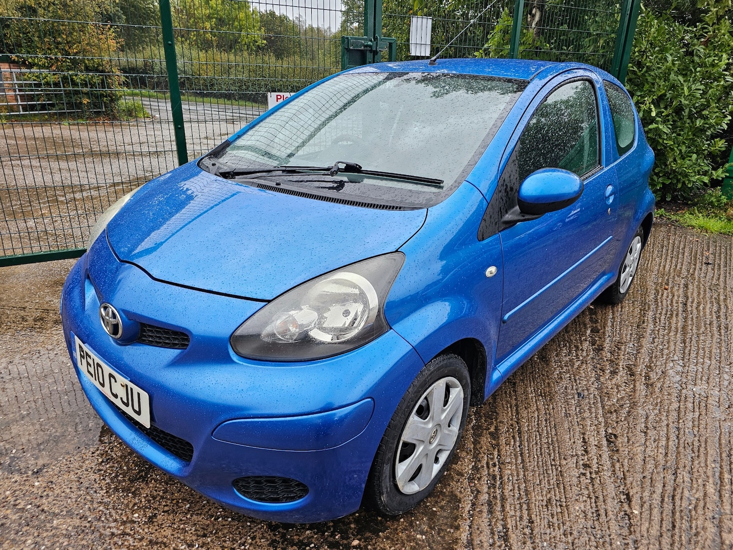 Used Toyota AYGO 2010 for sale - 76131071: Photo 1