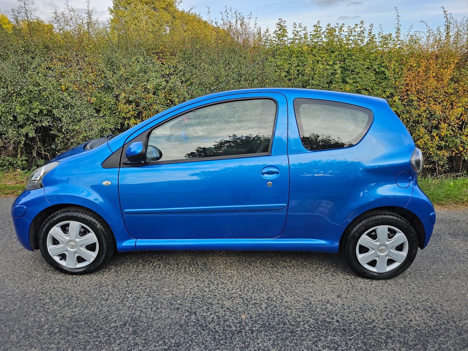 Used Toyota AYGO 2010 for sale - 76131071: Photo 2