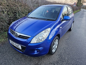 Used Hyundai i20 2011 for sale - 77226098: Photo