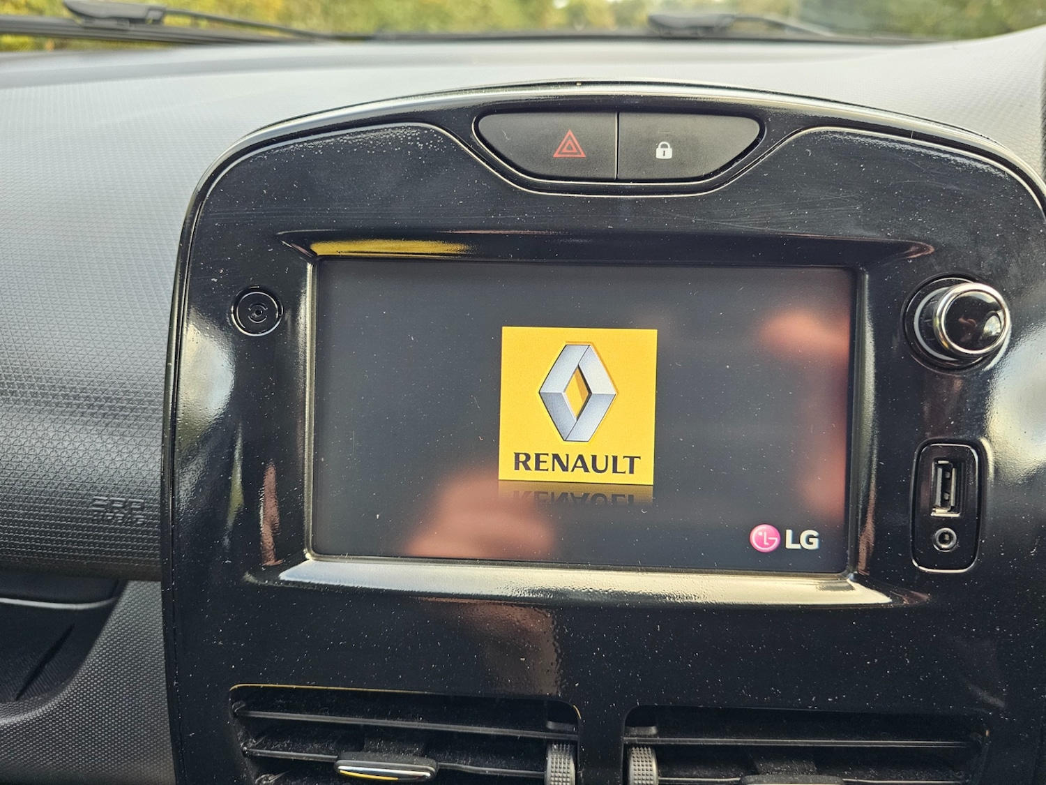 Used Renault Clio 2014 for sale - 76070012: Photo 15
