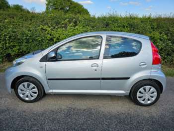 Used Peugeot 107 2010 for sale - 74594243: Photo
