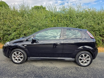 Used Fiat Punto 2014 for sale - 79323608: Photo