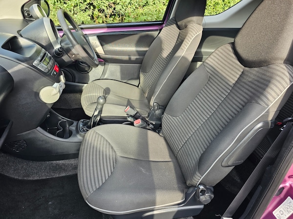 Used Peugeot 107 2014 for sale - 75349485: Photo 8