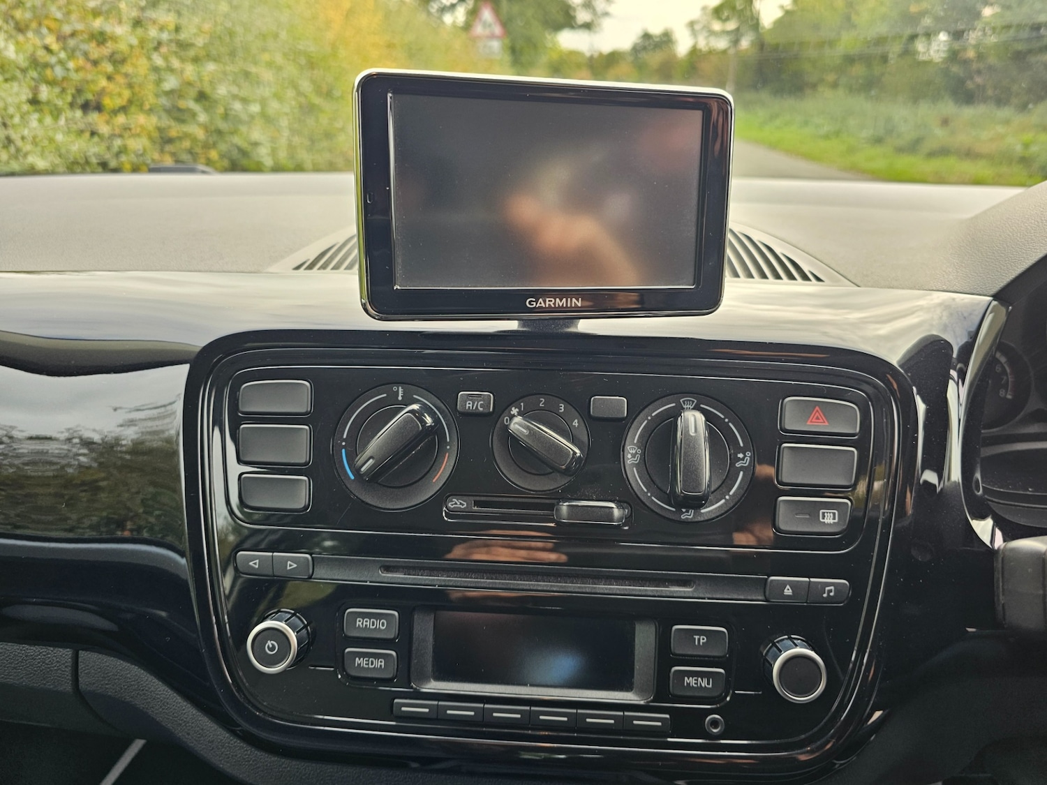 Used Volkswagen up! 2014 for sale - 76209170: Photo 14