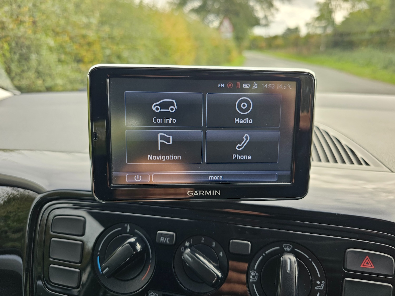 Used Volkswagen up! 2014 for sale - 76209170: Photo 15