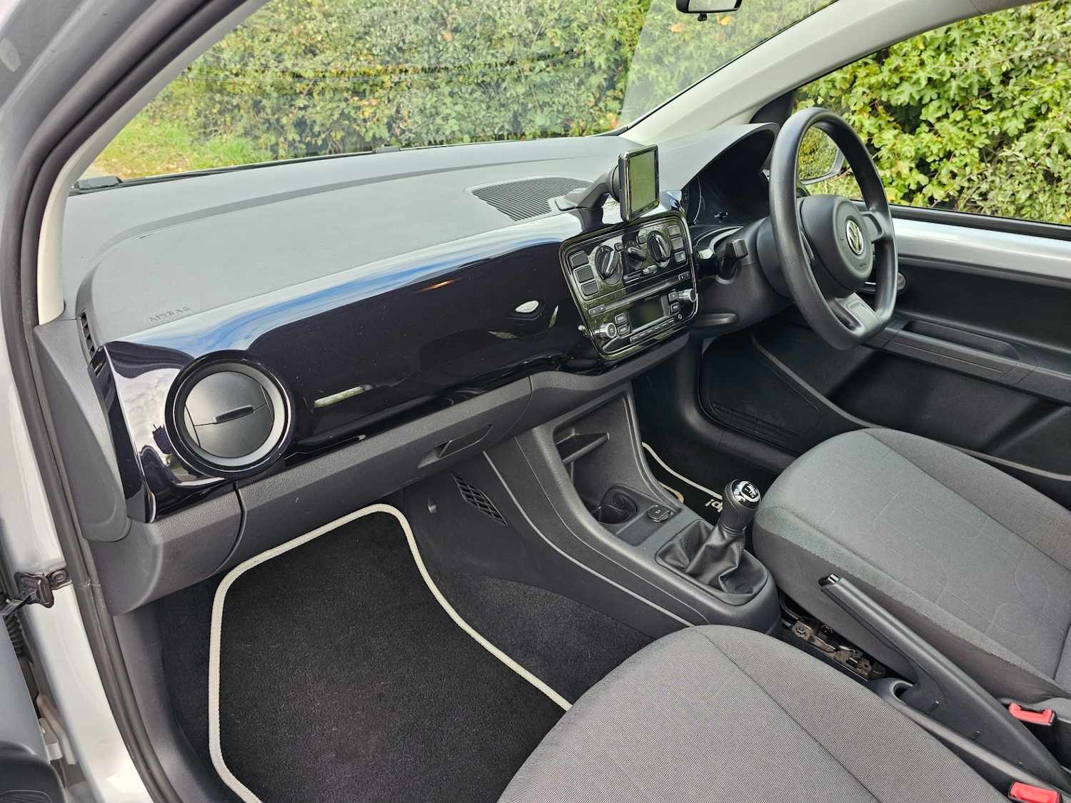 Used Volkswagen up! 2014 for sale - 76209170: Photo 8