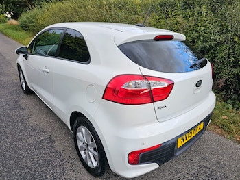 Used Kia Rio 2015 for sale - 75550466: Photo