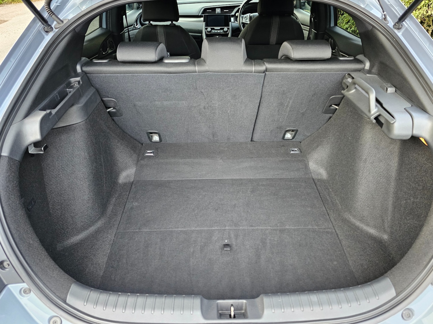 Used Honda Civic 2017 for sale - 76082333: Photo 11