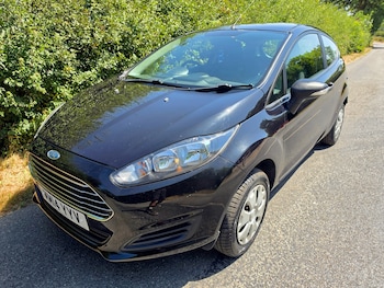 Used Ford Fiesta 2014 for sale - 79010697: Photo