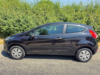 Used Ford Fiesta 2014 for sale - 79010697: Photo