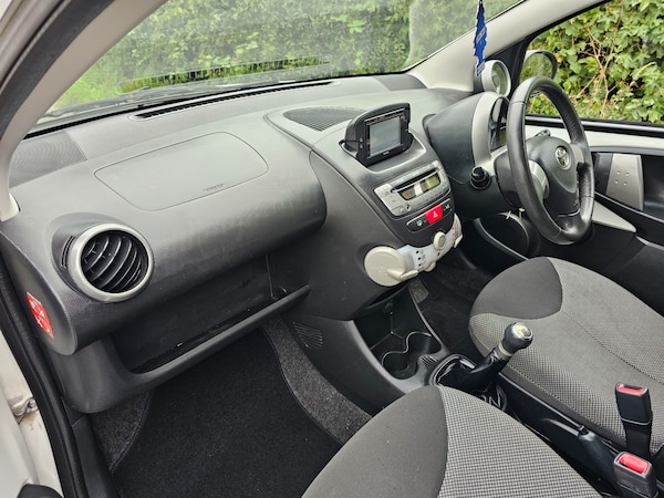 Used Toyota AYGO 2014 for sale - 75398519: Photo 6