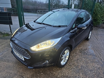 Used Ford Fiesta 2015 for sale - 77251355: Photo