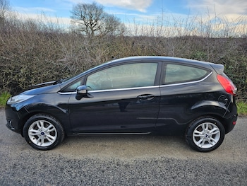 Used Ford Fiesta 2015 for sale - 77251355: Photo