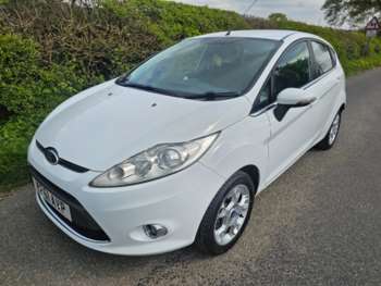 2011 (61) - 1.25 Zetec 5dr [82]
