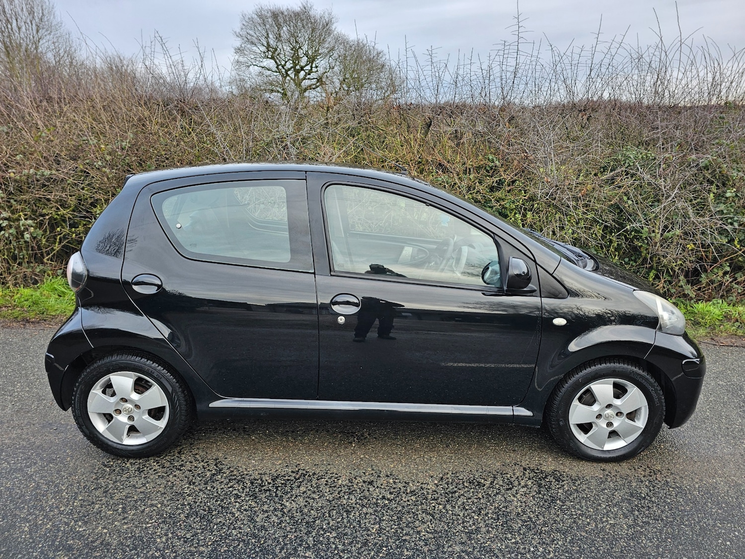 Used Toyota AYGO 2010 for sale - 77171151: Photo 9