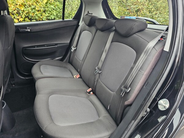 Used Hyundai i20 2014 for sale - 76197436: Photo 10