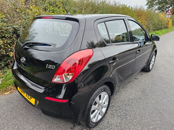 Used Hyundai i20 2014 for sale - 76197436: Photo 6