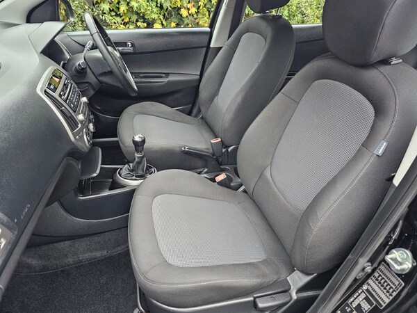 Used Hyundai i20 2014 for sale - 76197436: Photo 9
