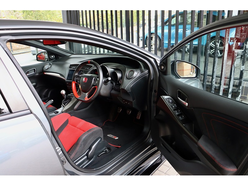 Used Honda Civic 2016 for sale - 76340063: Photo 11