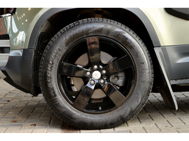 Used Land Rover Defender 110 2020 for sale - 77553565: Photo 10